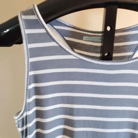 Maurices Slouch Fit Tank - Picture 2 of 8